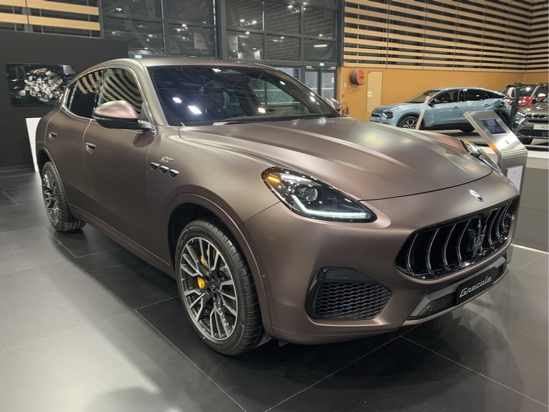 Autosalon v Lyonu